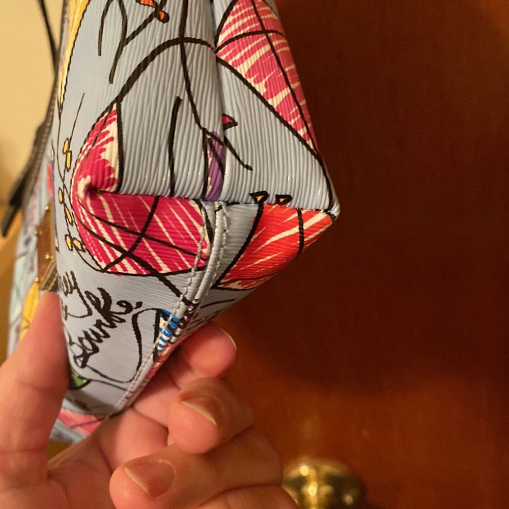 EUC Dooney Kites Pouchette - Picture 3 of 6